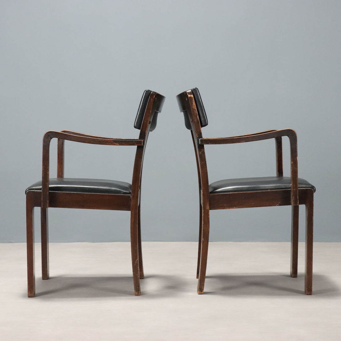  | Modernism  Chairs