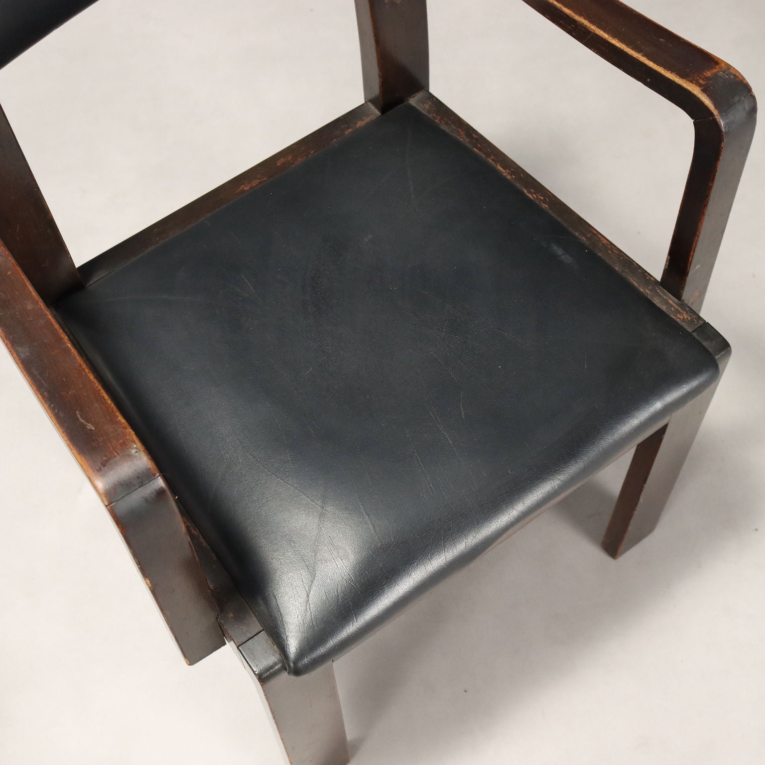  | Modernism  Chairs