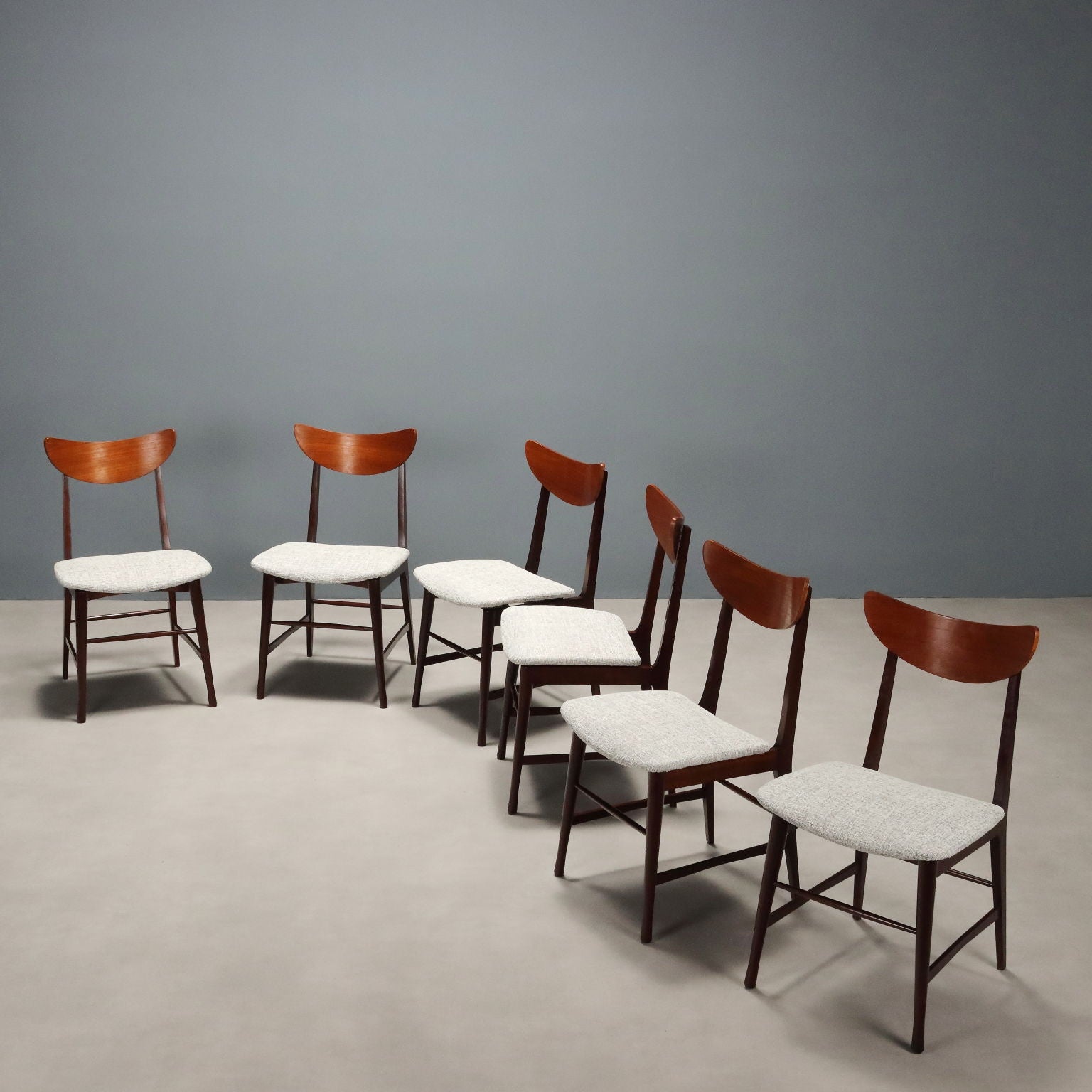 | Modernism  Chairs