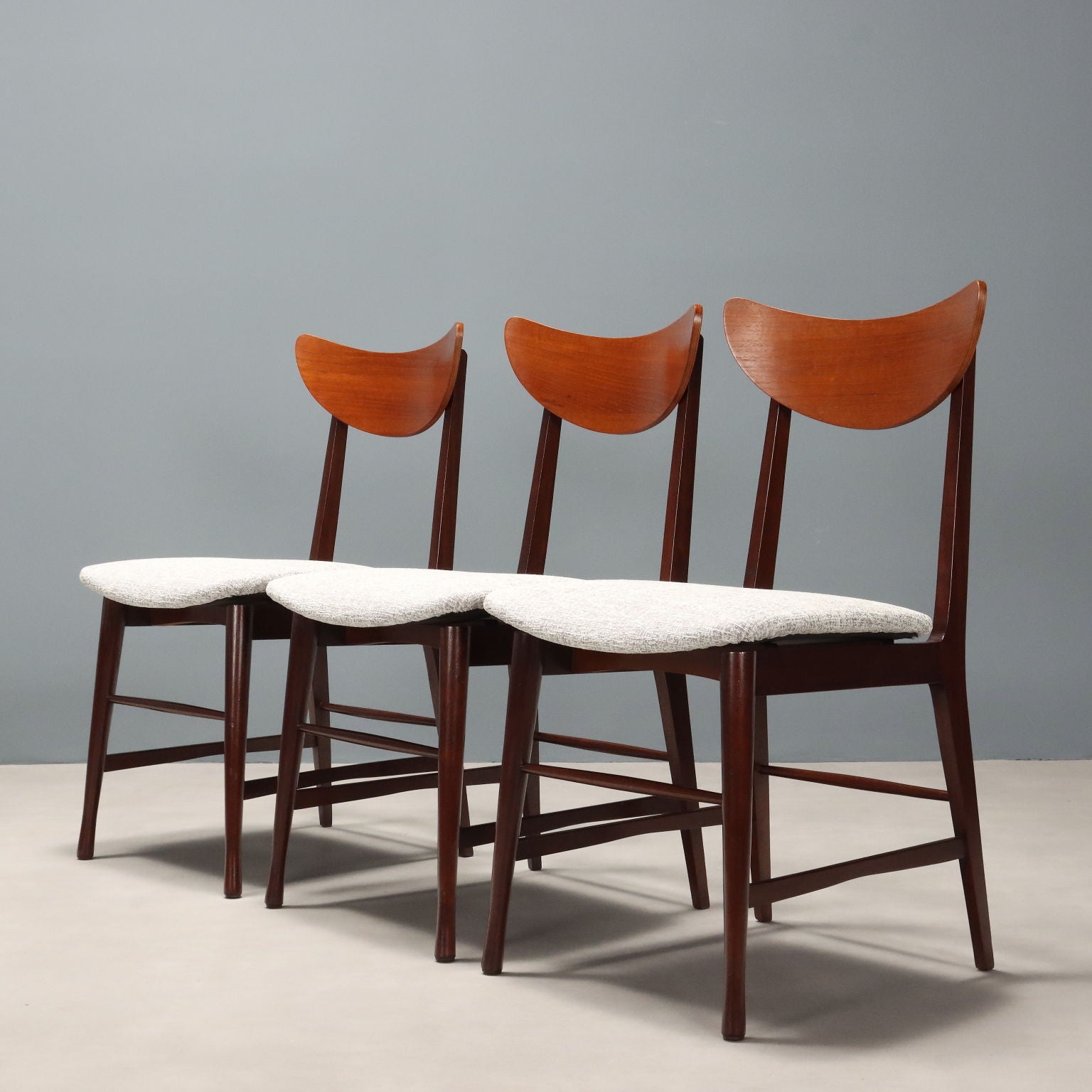  | Modernism  Chairs