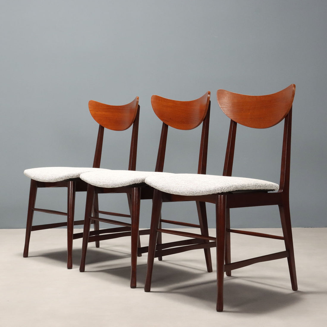  | Modernism  Chairs
