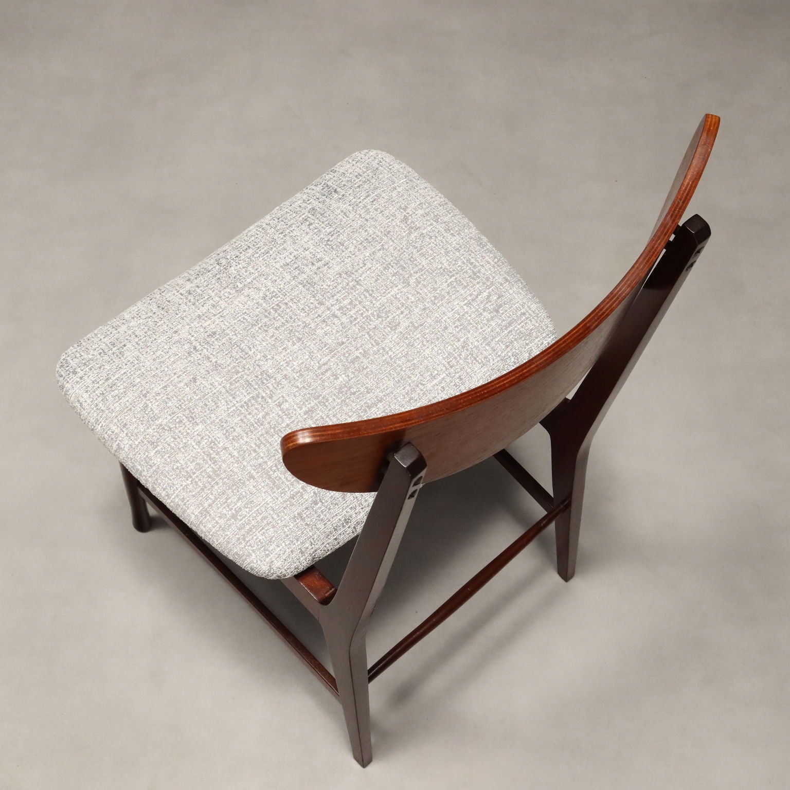  | Modernism  Chairs