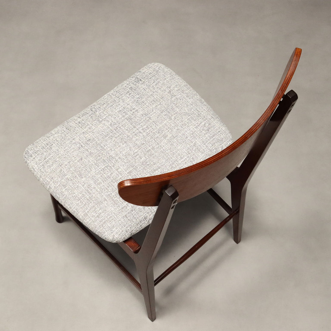  | Modernism  Chairs