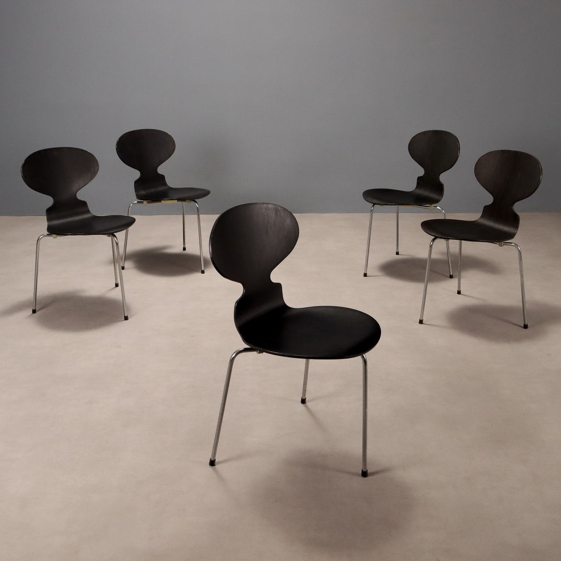  | Modernism  Chairs