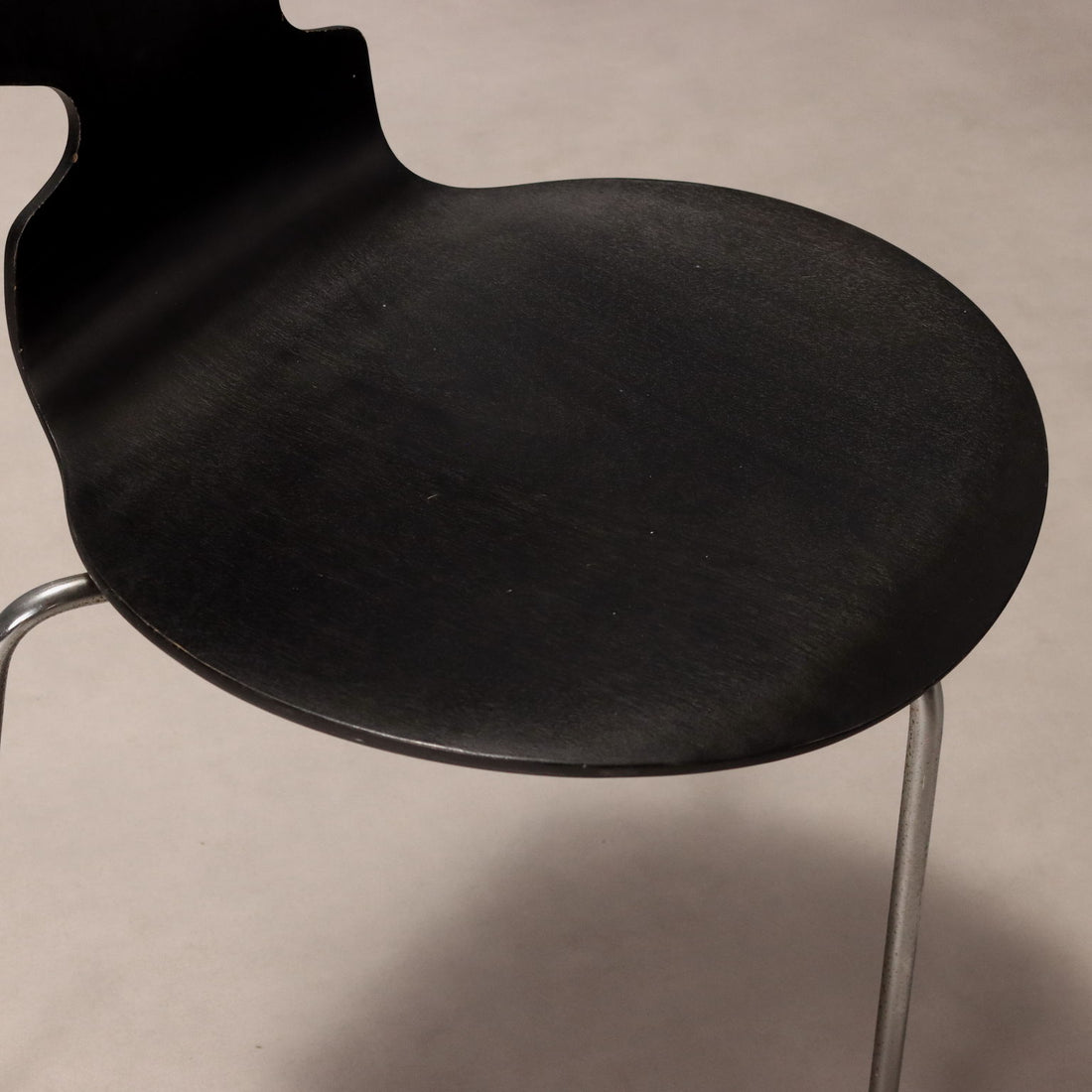  | Modernism  Chairs
