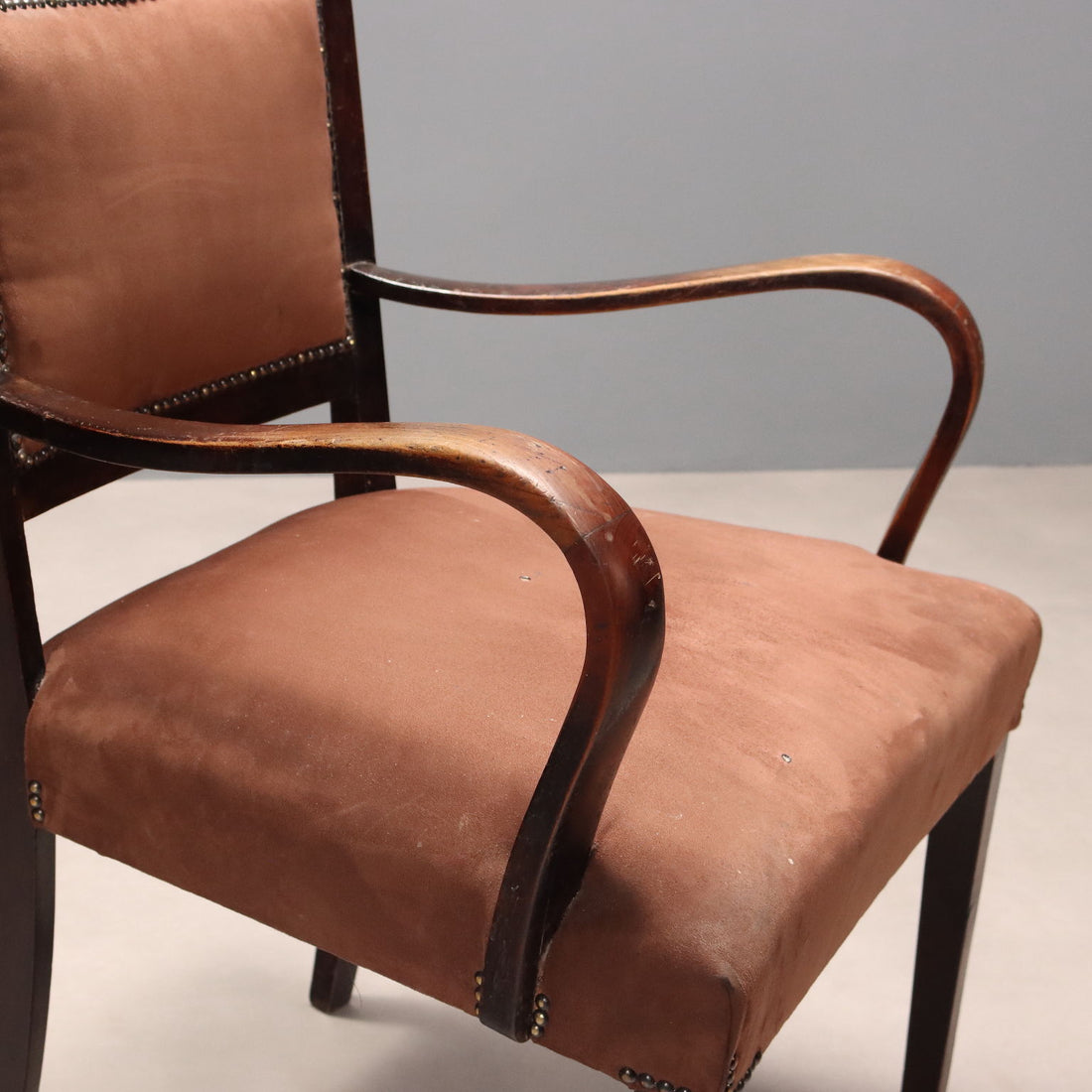  | Modernism  Chairs