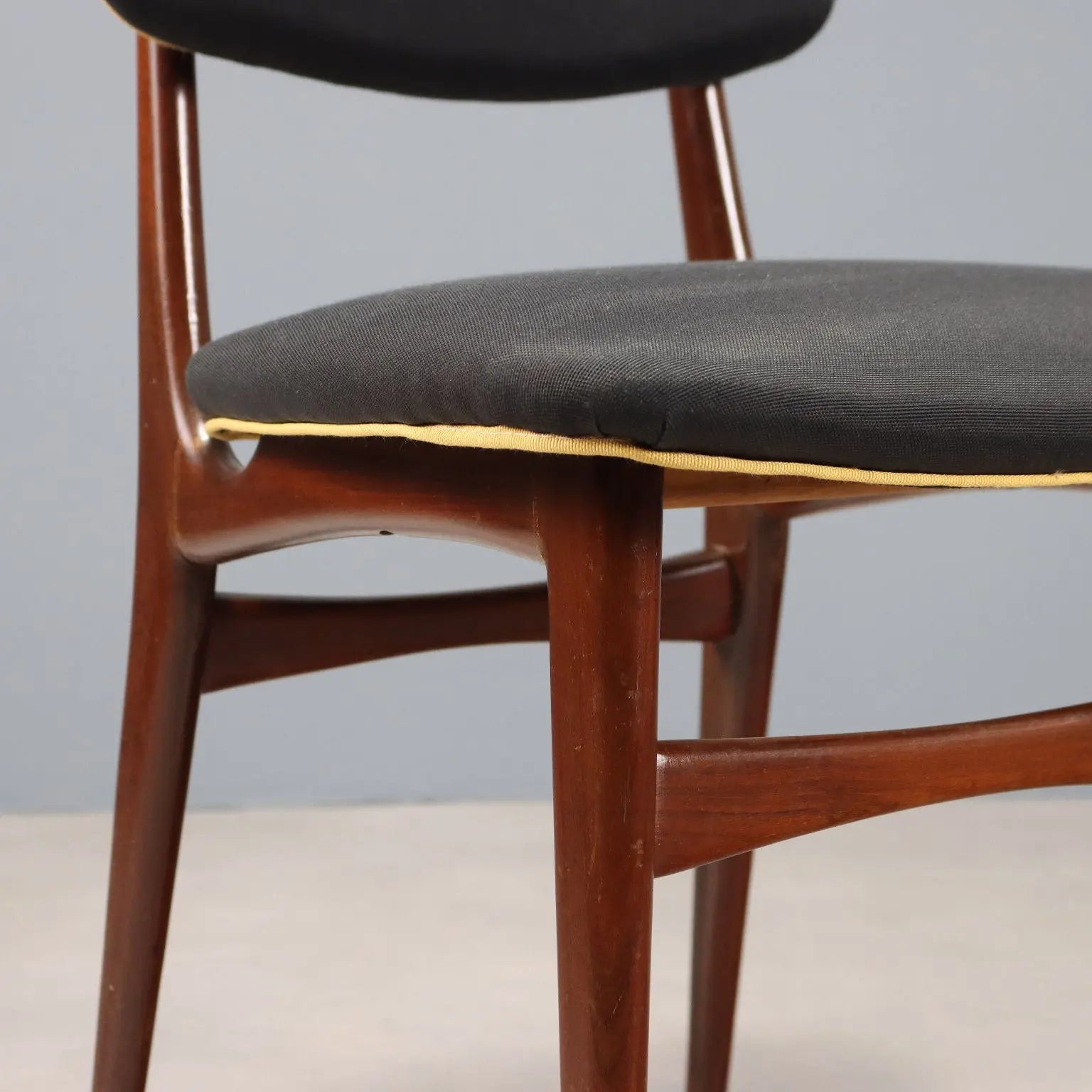 Vintage Chair Fabric Foam Design Italy 1960s | Modernism | Chairs