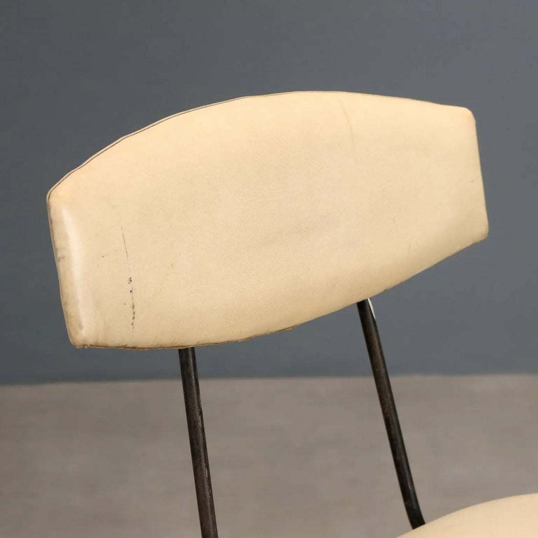 Vintage Chair Enamelled Metal White Leatherette Italy Design 1960s | Modernism | Chairs
