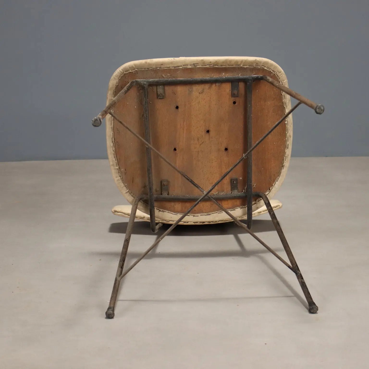 Vintage Chair Enamelled Metal White Leatherette Italy Design 1960s | Modernism | Chairs