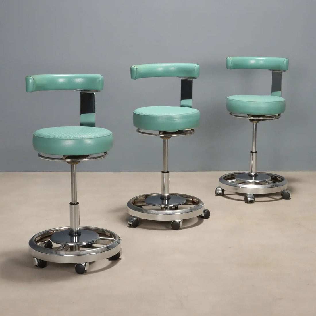 Vintage Dentist's Stools Metal Leatherette Design Italy 1980s | Modernism | Chairs