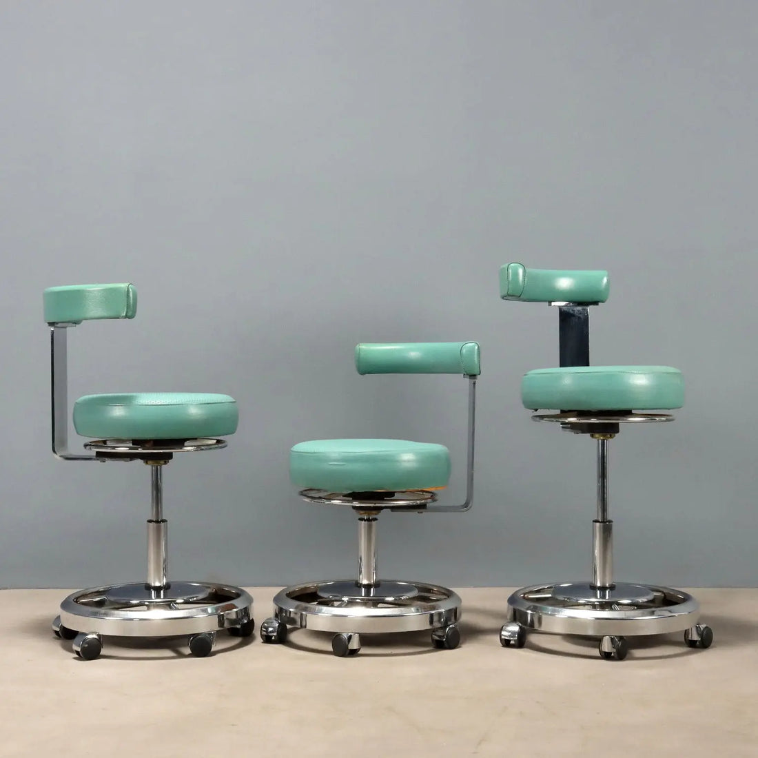 Vintage Dentist's Stools Metal Leatherette Design Italy 1980s | Modernism | Chairs