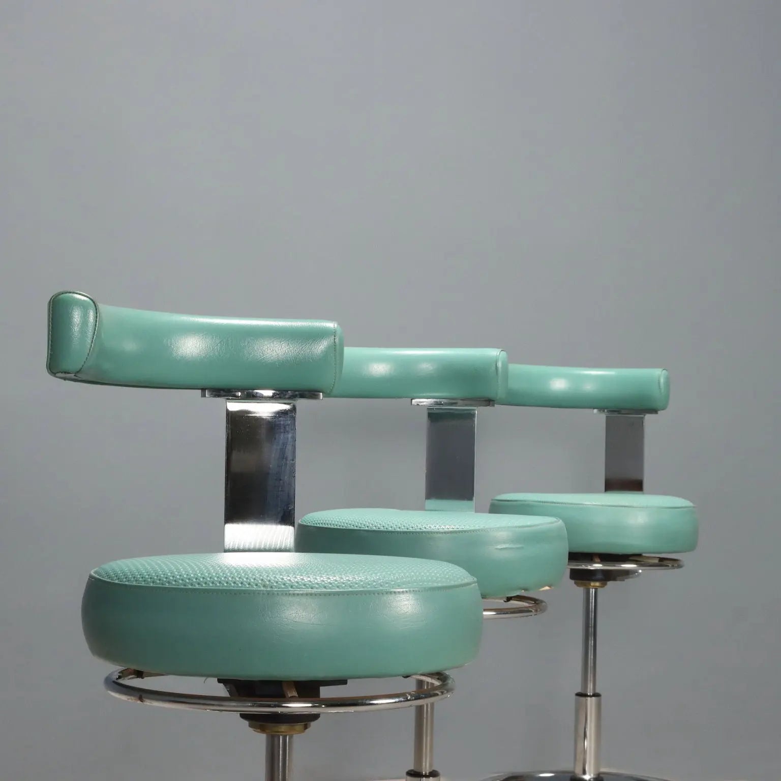 Vintage Dentist's Stools Metal Leatherette Design Italy 1980s | Modernism | Chairs