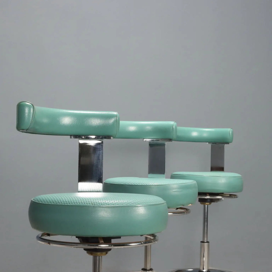 Vintage Dentist's Stools Metal Leatherette Design Italy 1980s | Modernism | Chairs