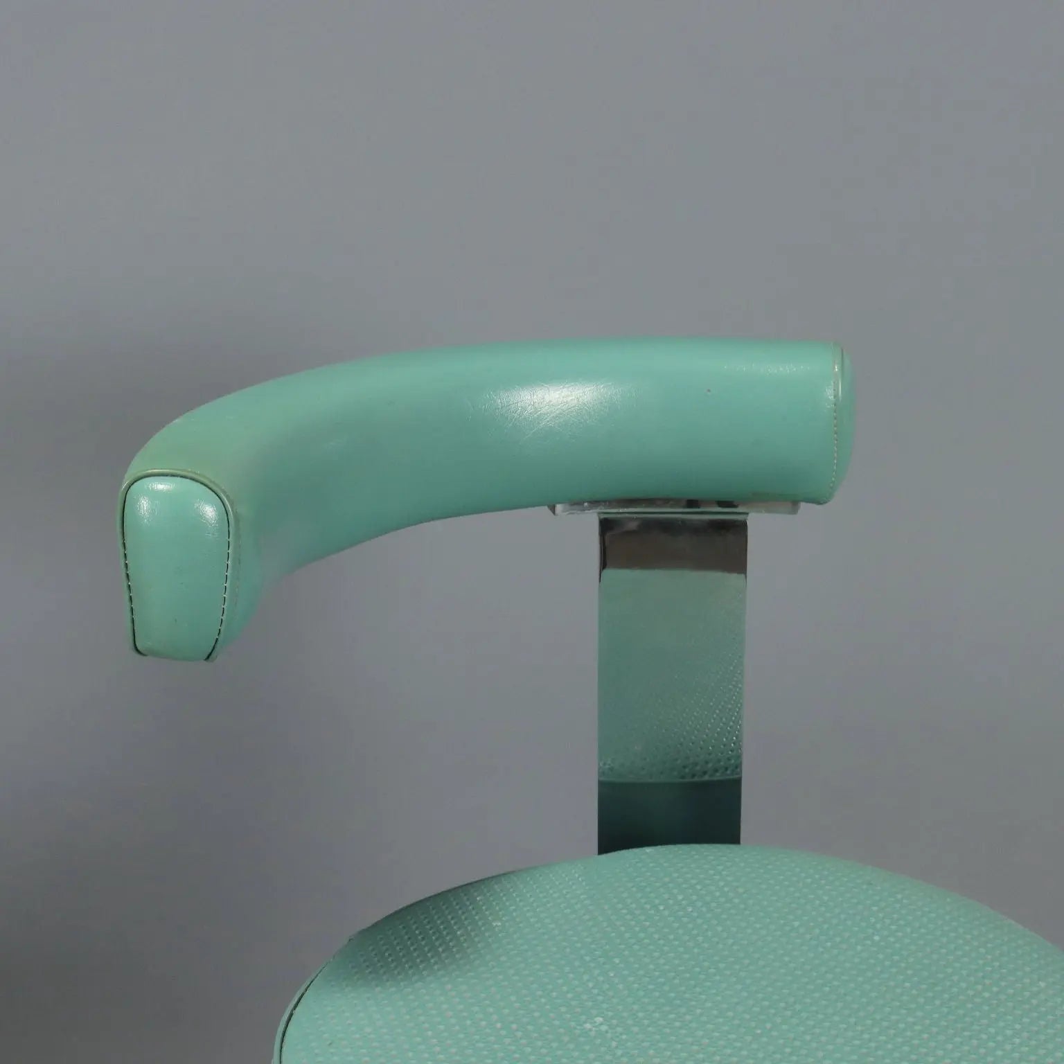 Vintage Dentist's Stools Metal Leatherette Design Italy 1980s | Modernism | Chairs