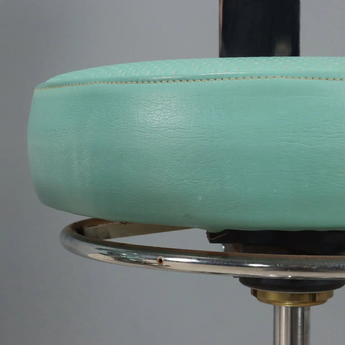 Vintage Dentist's Stools Metal Leatherette Design Italy 1980s | Modernism | Chairs
