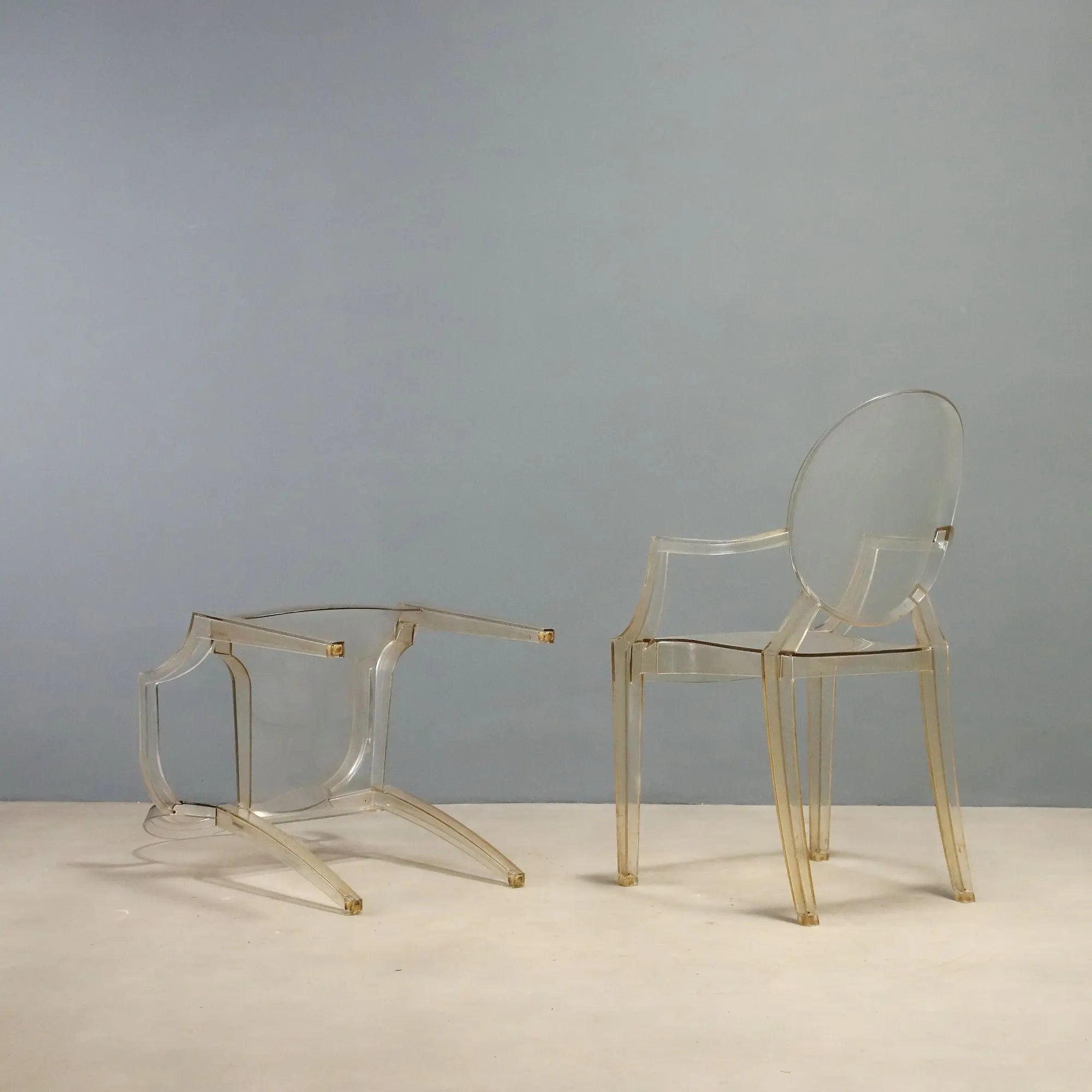 Kartell Louis Ghost Chairs Design Philippe Starck 2000s