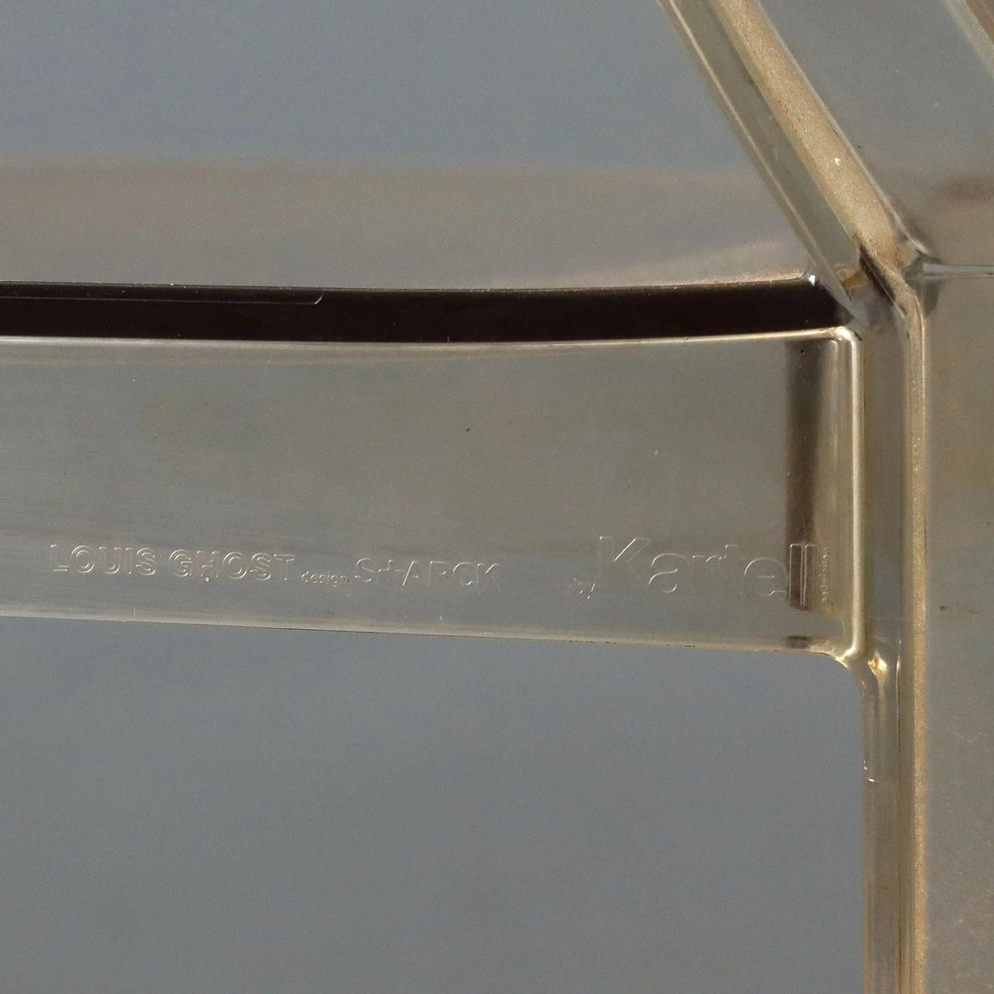 Kartell Louis Ghost Chairs Design Philippe Starck 2000s