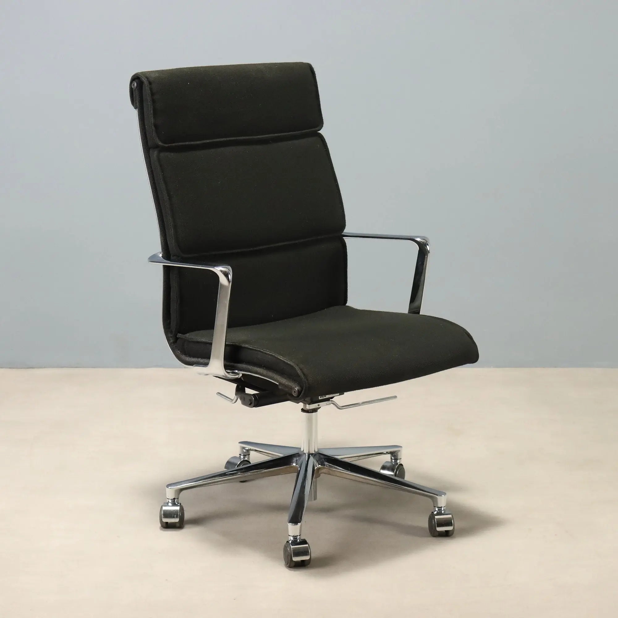 Vintage ICF Office Chair Design Eames Aluminium Italy 1970s