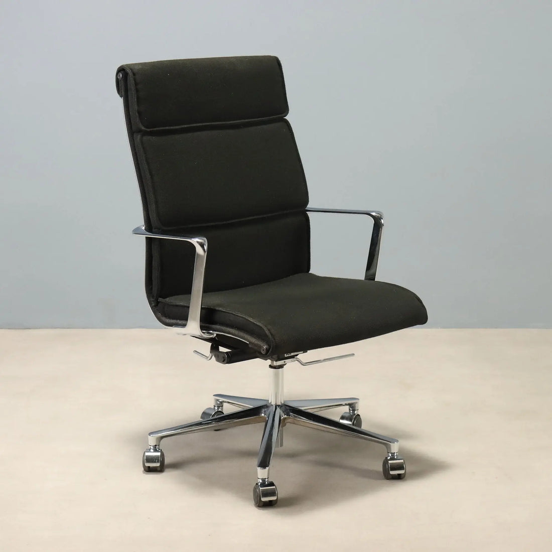 Vintage ICF Office Chair Design Eames Aluminium Italy 1970s