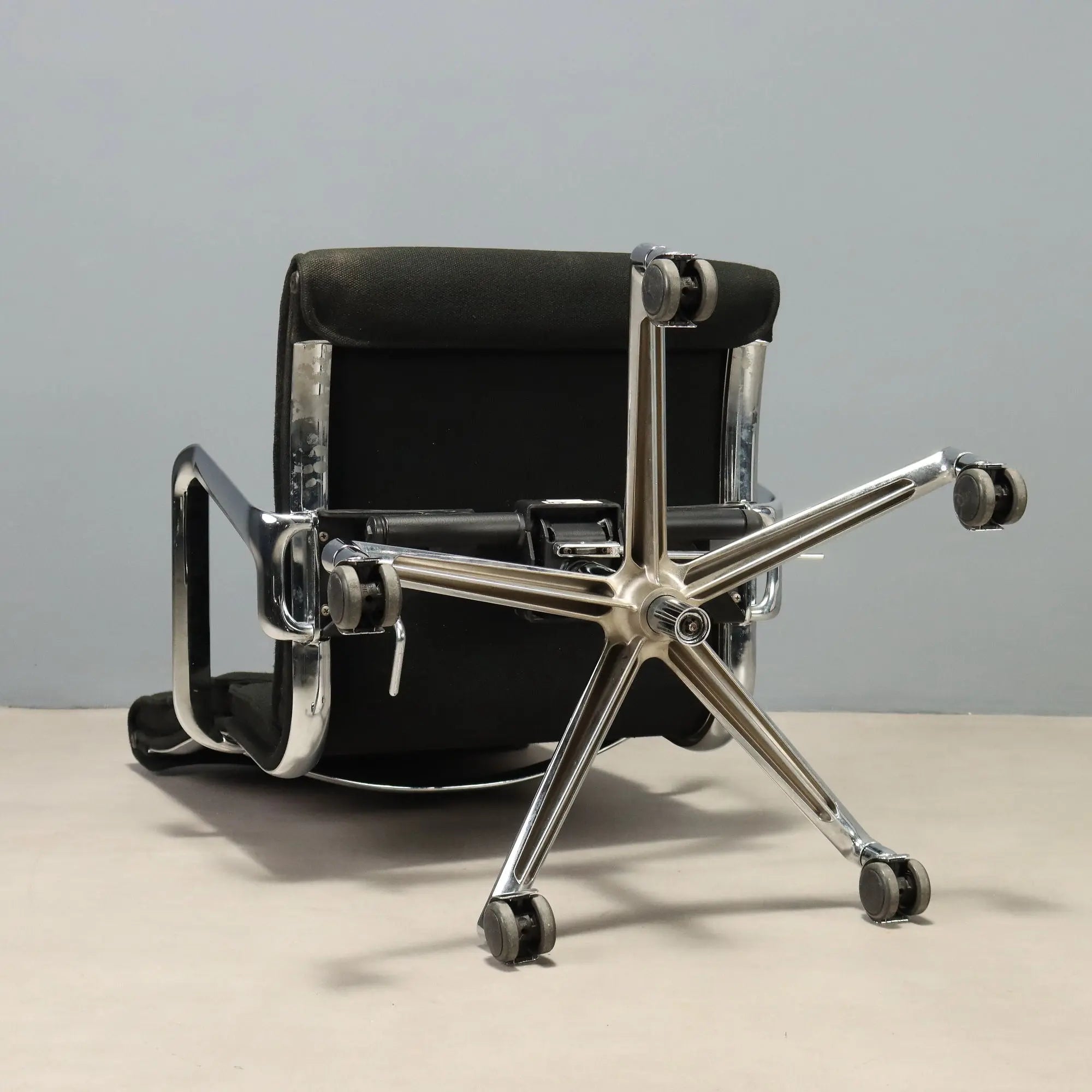 Vintage ICF Office Chair Design Eames Aluminium Italy 1970s