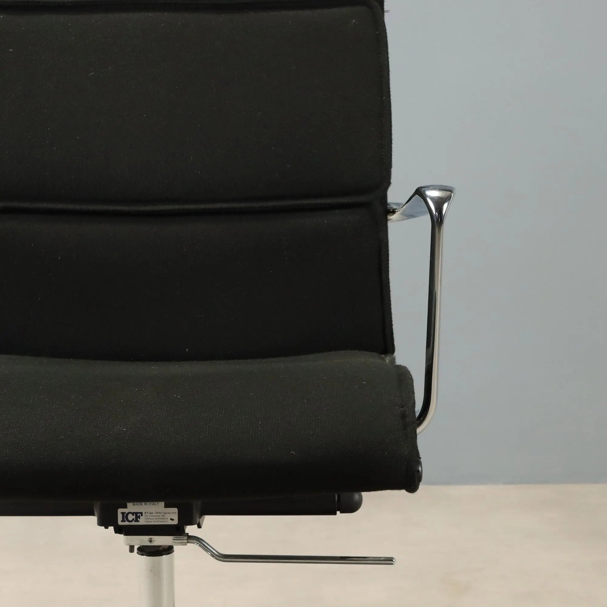 Vintage ICF Office Chair Design Eames Aluminium Italy 1970s
