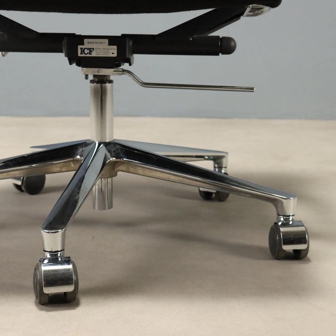 Vintage ICF Office Chair Design Eames Aluminium Italy 1970s