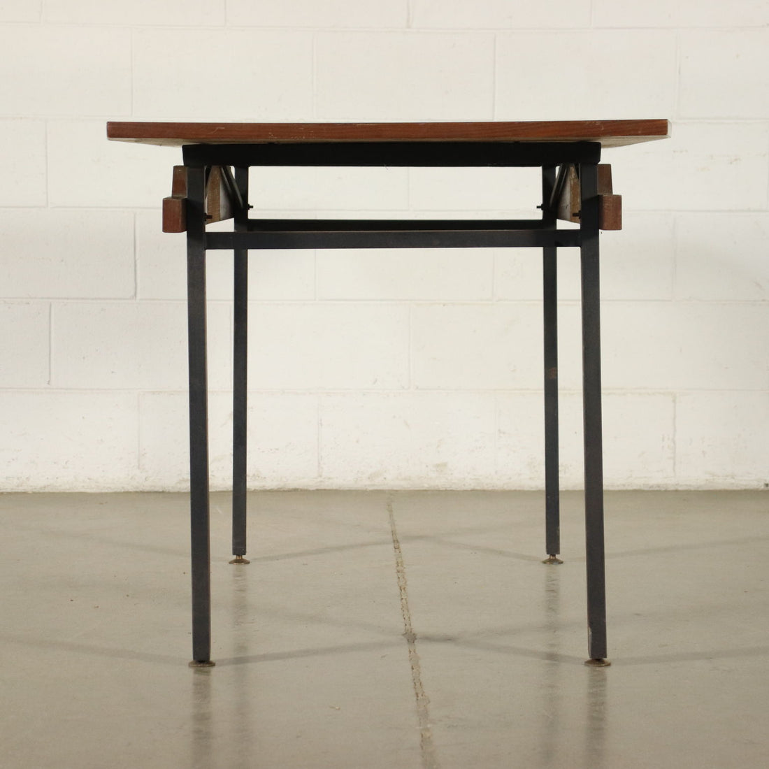  | Modernism  Tables