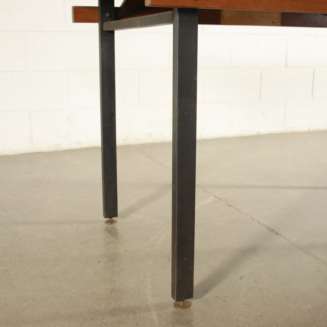 | Modernism  Tables