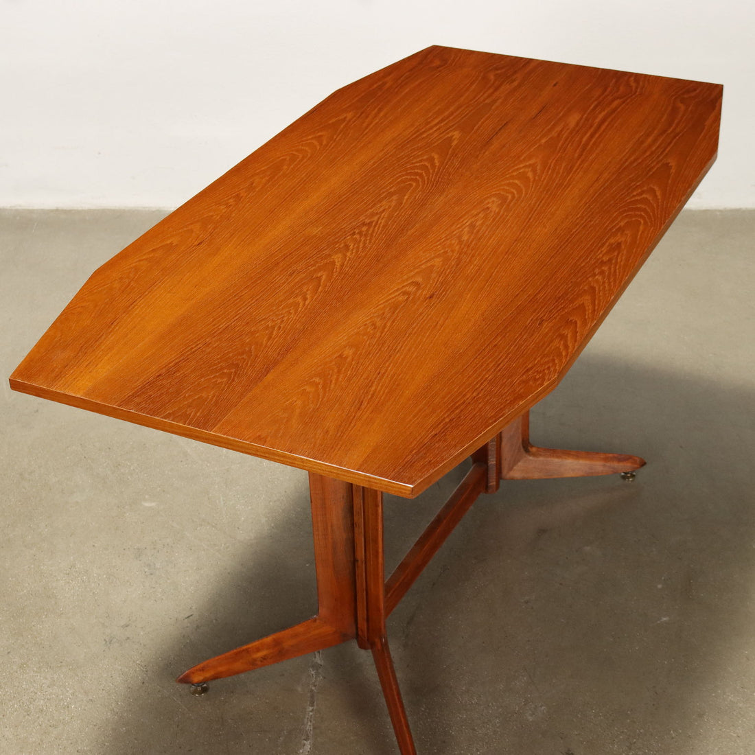  | Modernism  Tables