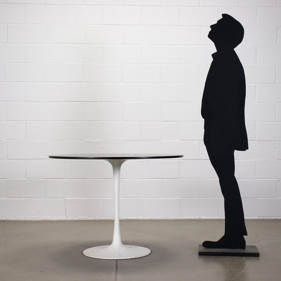 Vintage Table Tulip Style Lacquered Wood Italy 1960-1970s | Modernism  Tables