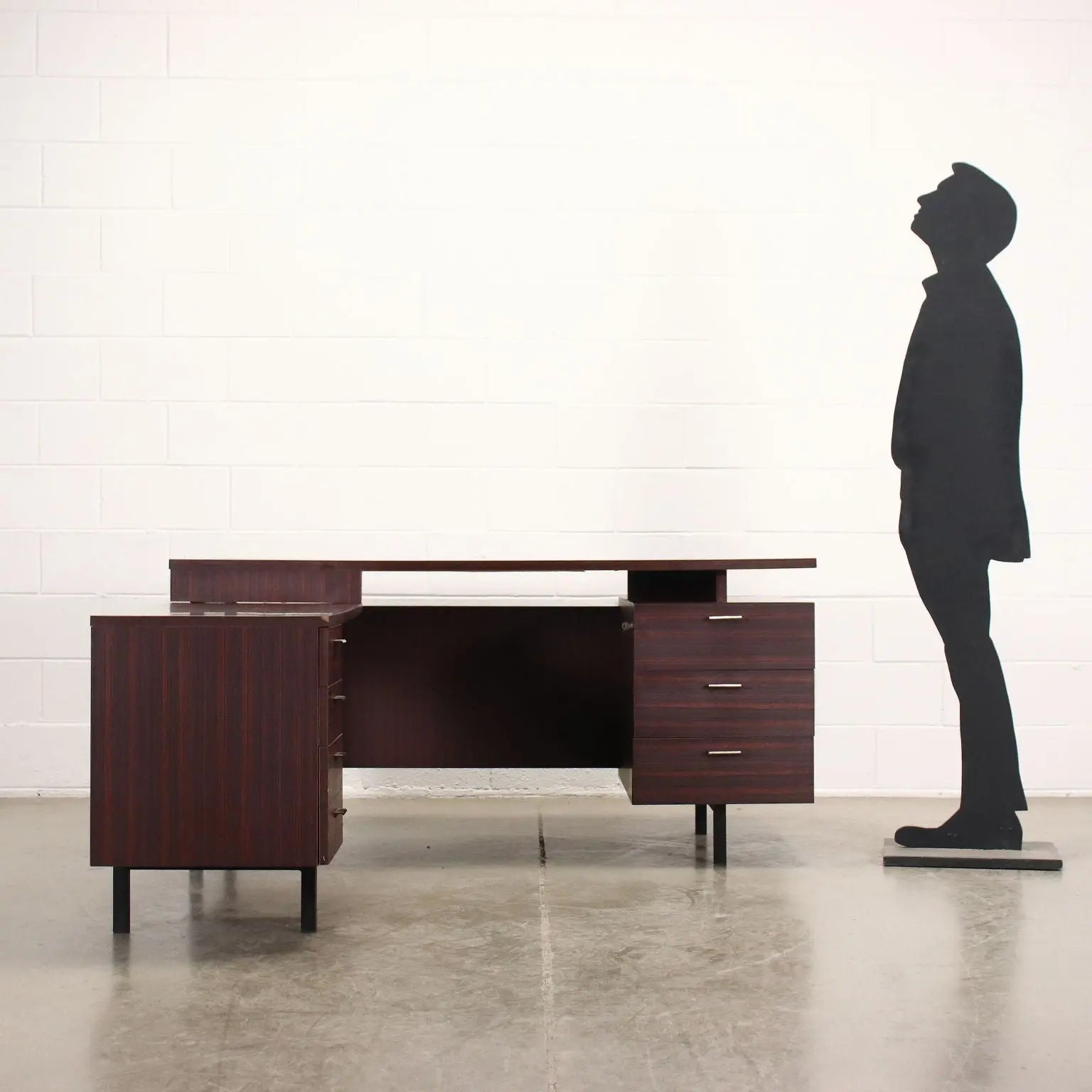 Desk Laminate Italy 1960s | Modernism | Tables