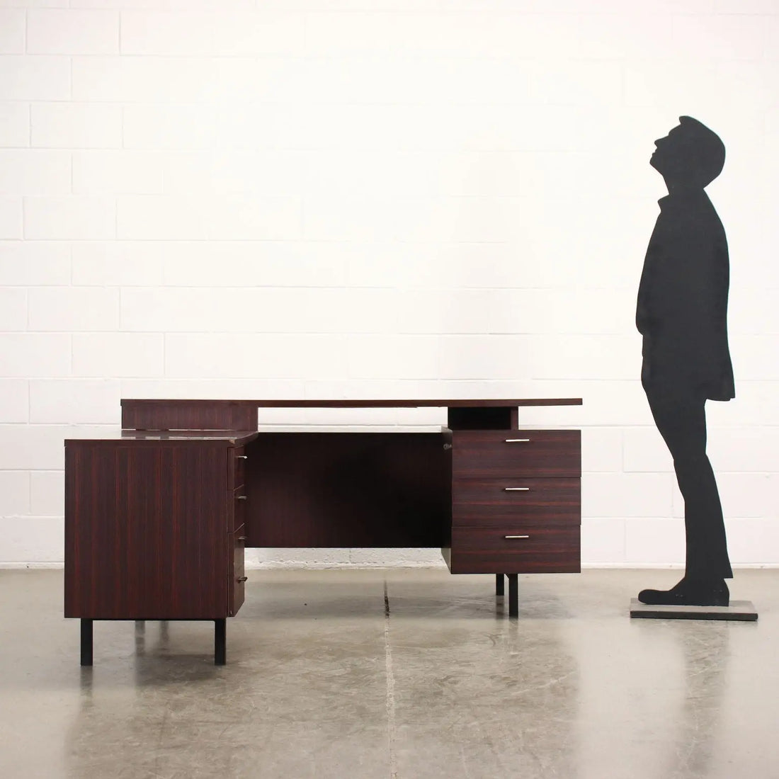 Desk Laminate Italy 1960s | Modernism | Tables