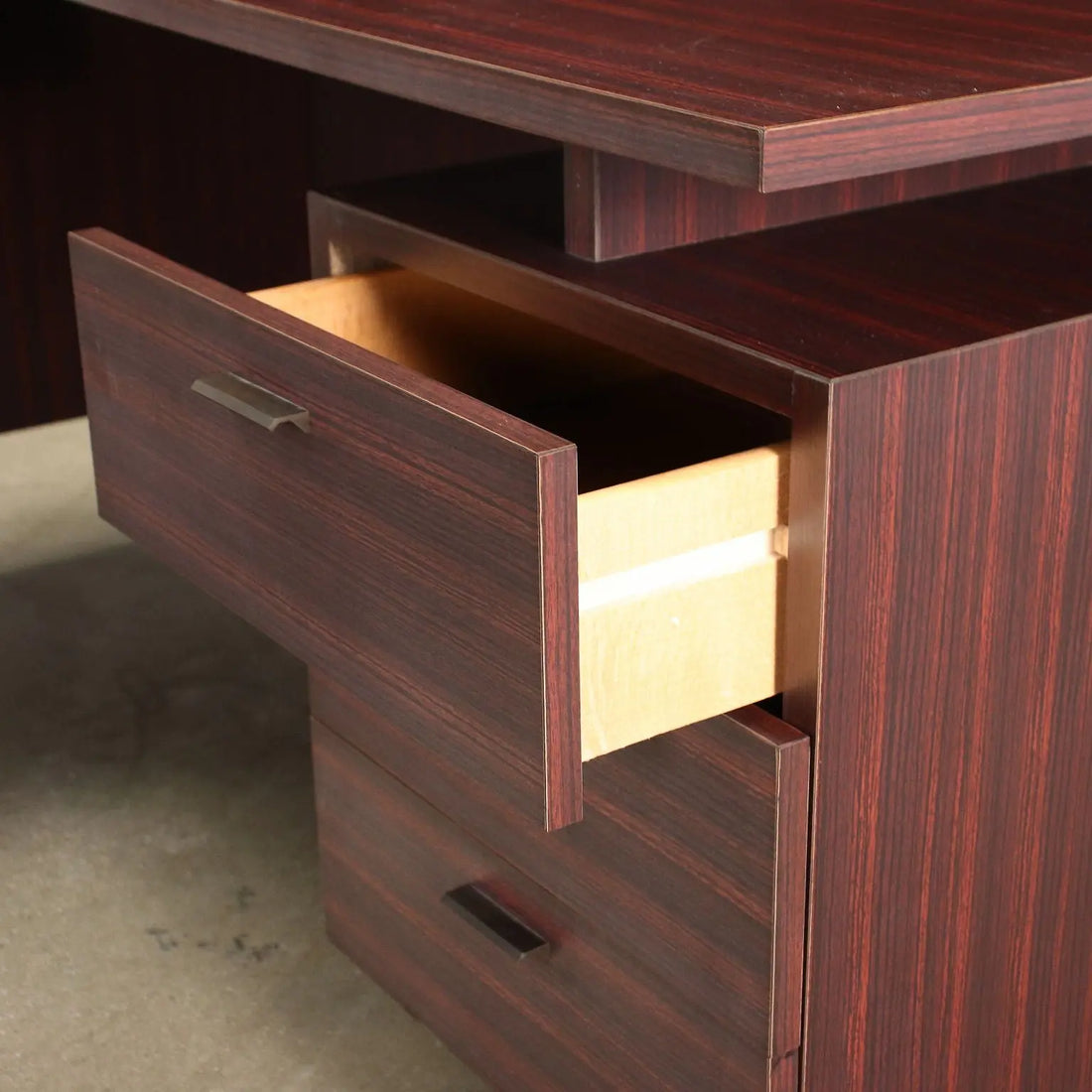 Desk Laminate Italy 1960s | Modernism | Tables