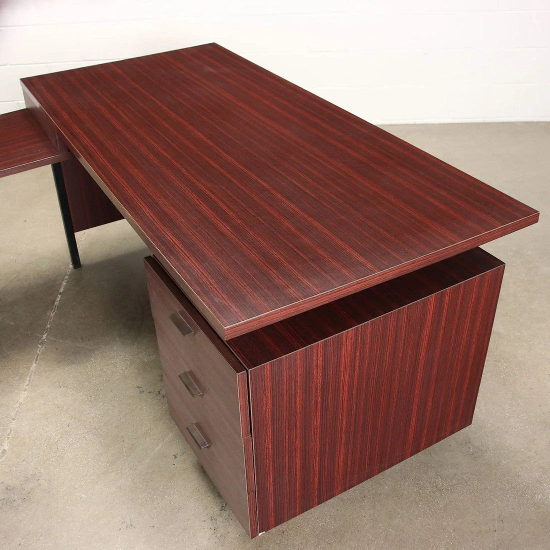 Desk Laminate Italy 1960s | Modernism | Tables