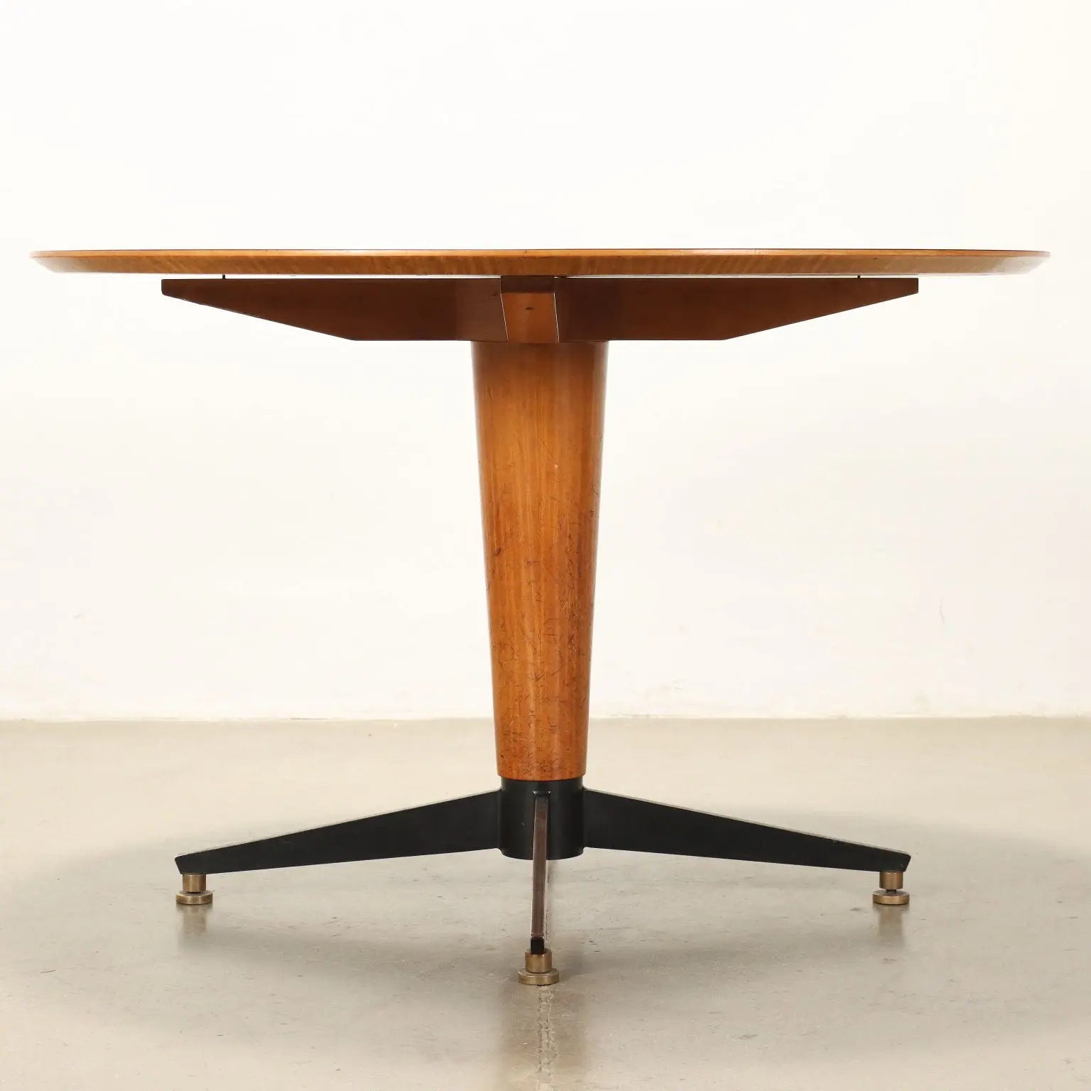 Vintage Table Enamelled Metal Painted Beech Wood Brass Design 1960s | Modernism | Tables