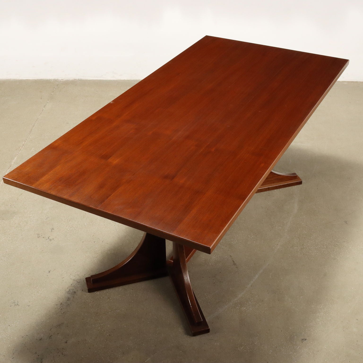  | Modernism  Tables