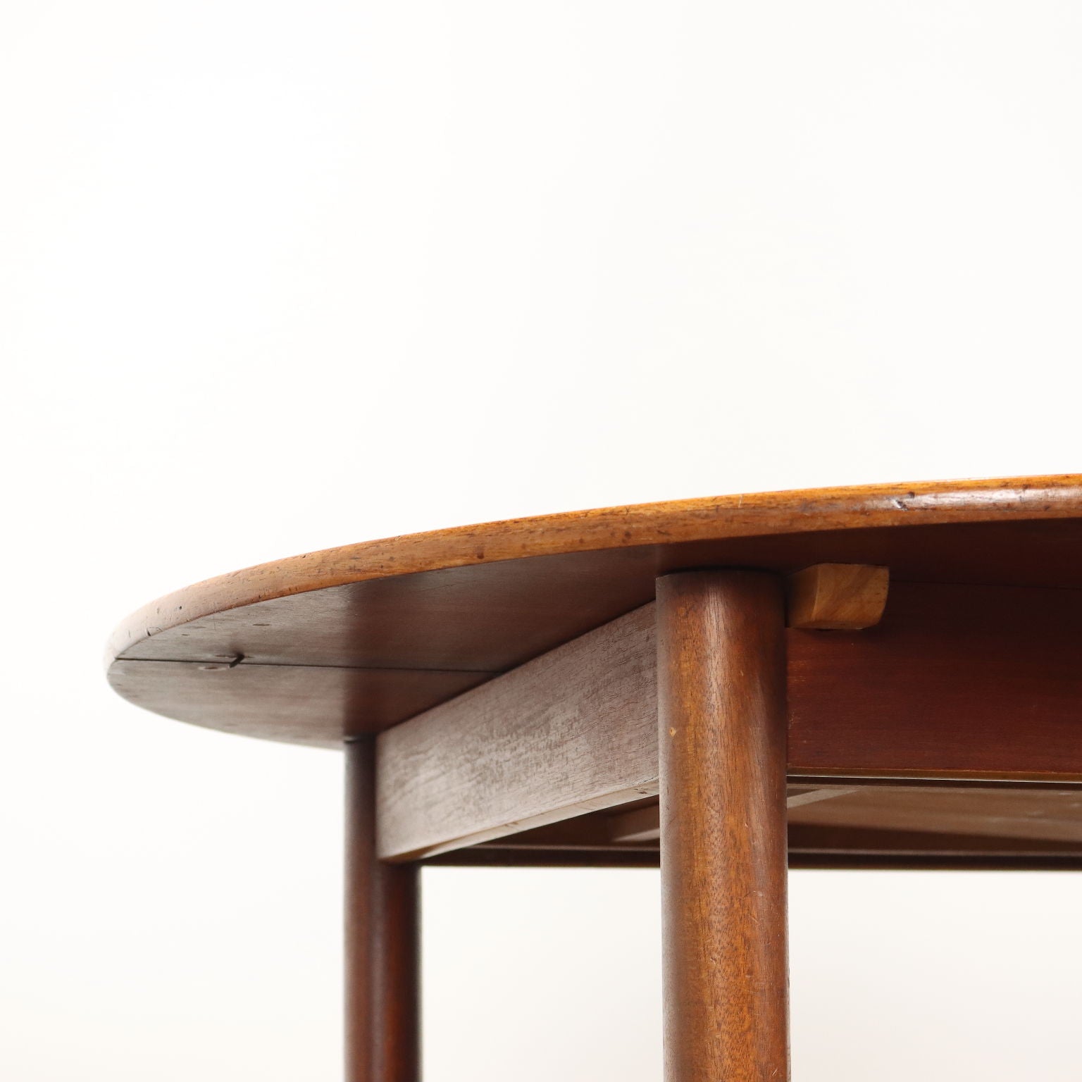  | Modernism  Tables