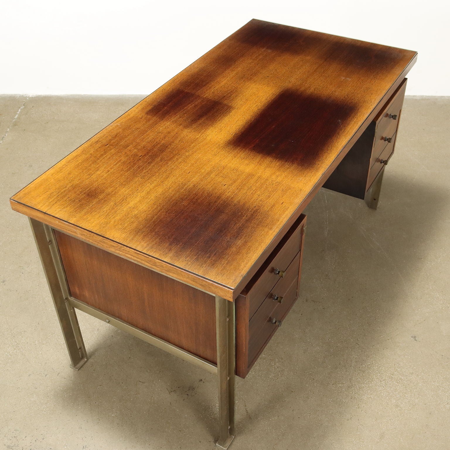  | Modernism  Tables