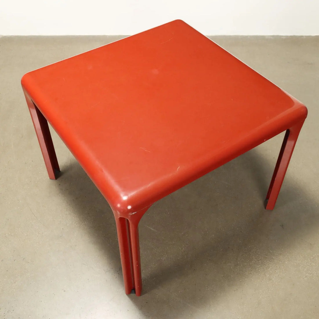 Artemide Stadio 100 Table Vintage Design V. Magistretti 1970s - Artemide Production, 1970s | Modernism | Tables