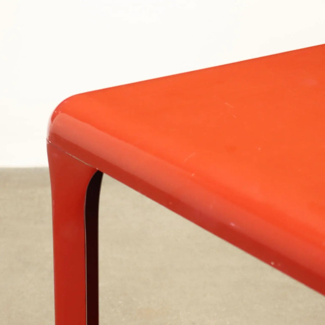 Artemide Stadio 100 Table Vintage Design V. Magistretti 1970s - Artemide Production, 1970s | Modernism | Tables