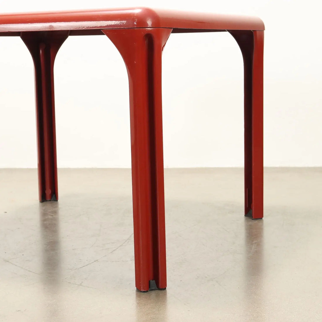 Artemide Stadio 100 Table Vintage Design V. Magistretti 1970s - Artemide Production, 1970s | Modernism | Tables
