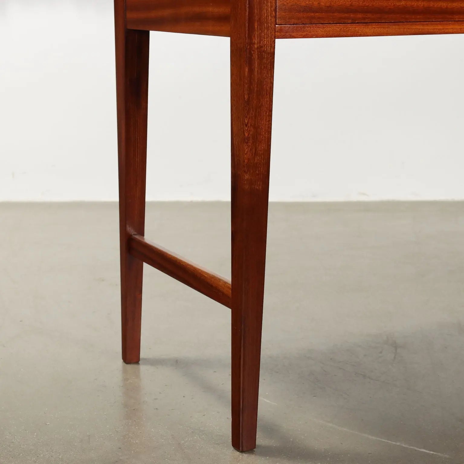 Vintage Writing Desk Laminate Mahogany Italy 1950s-60s | Modernism | Tables
