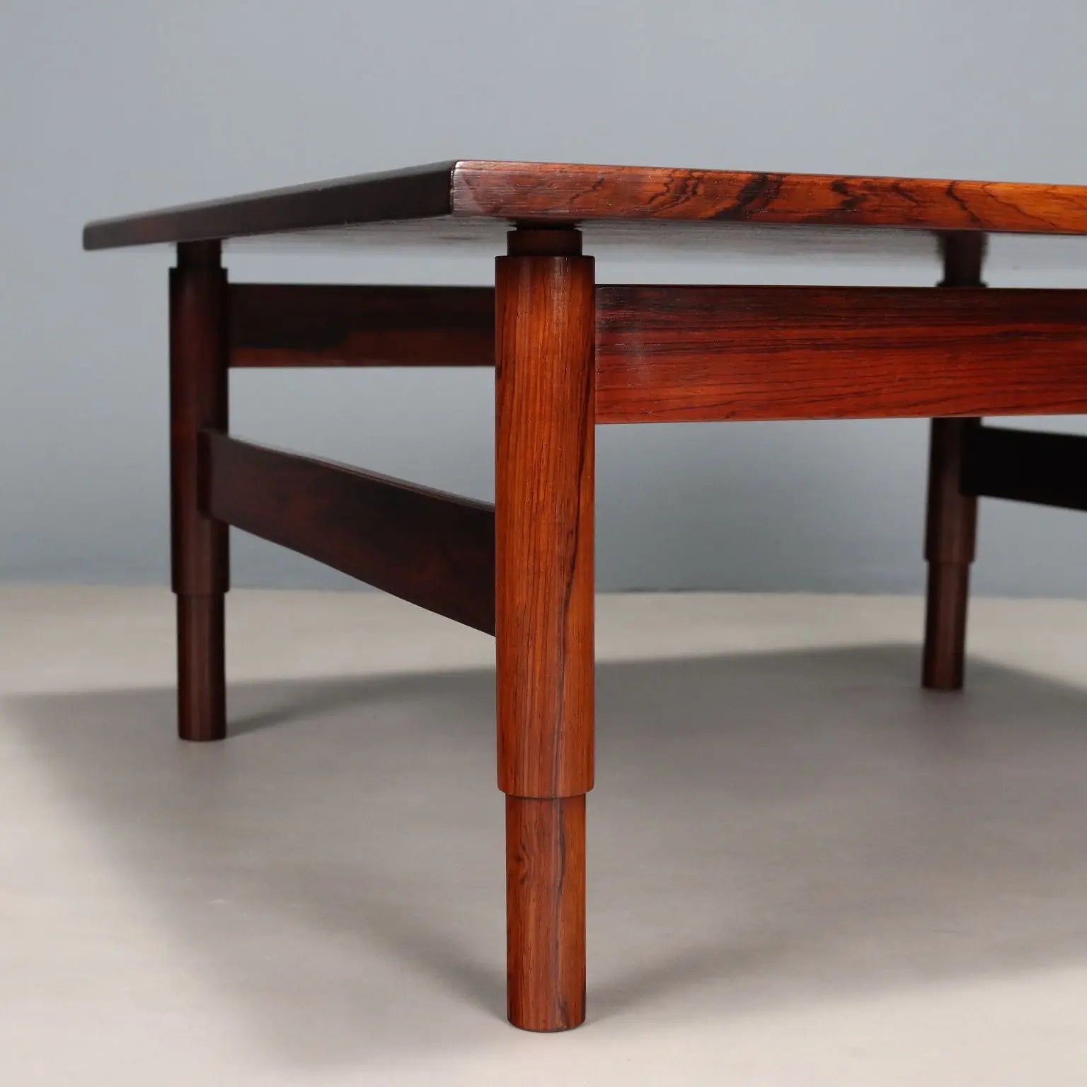 Vintage Coffee Table Exotic Wood Veneer Design Italy 1960s | Modernism | Tables