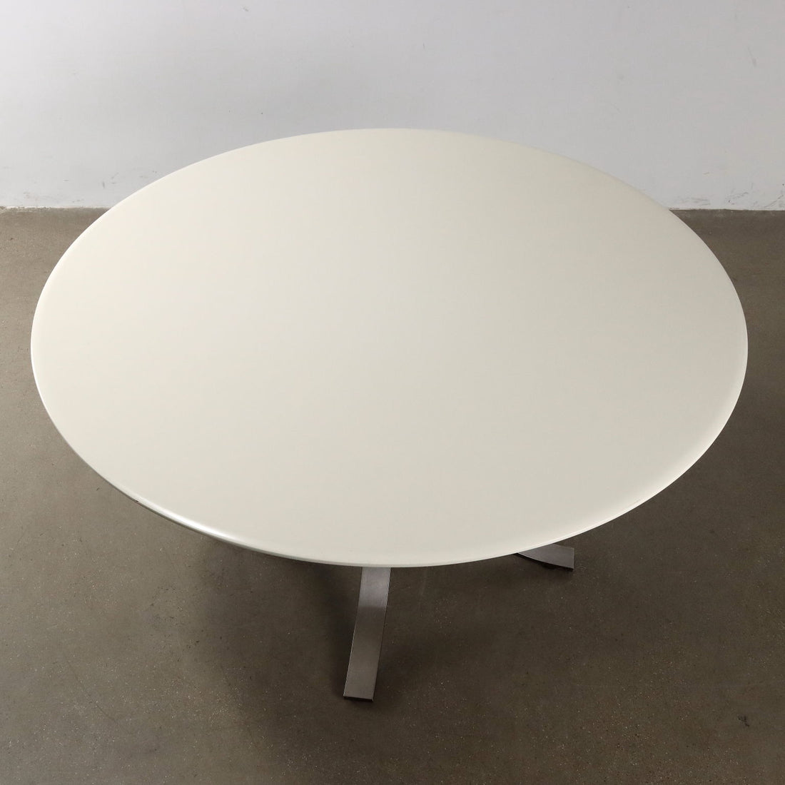  | Modernism  Tables