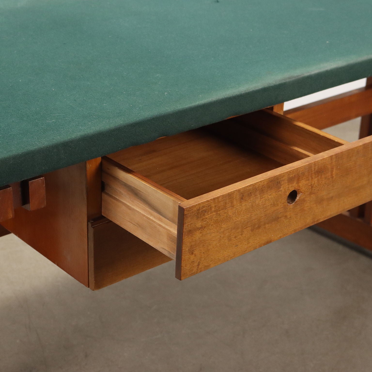  | Modernism  Tables