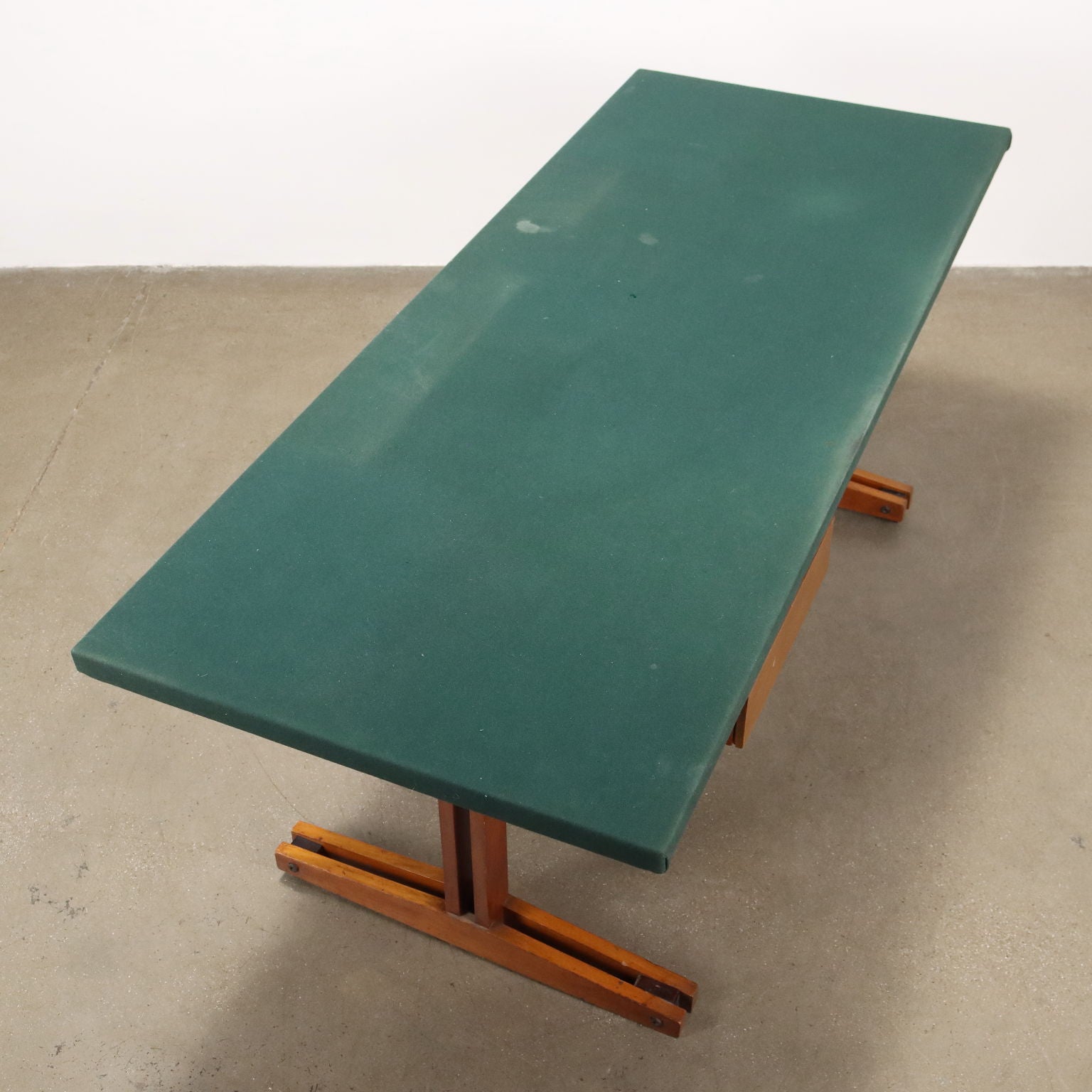  | Modernism  Tables