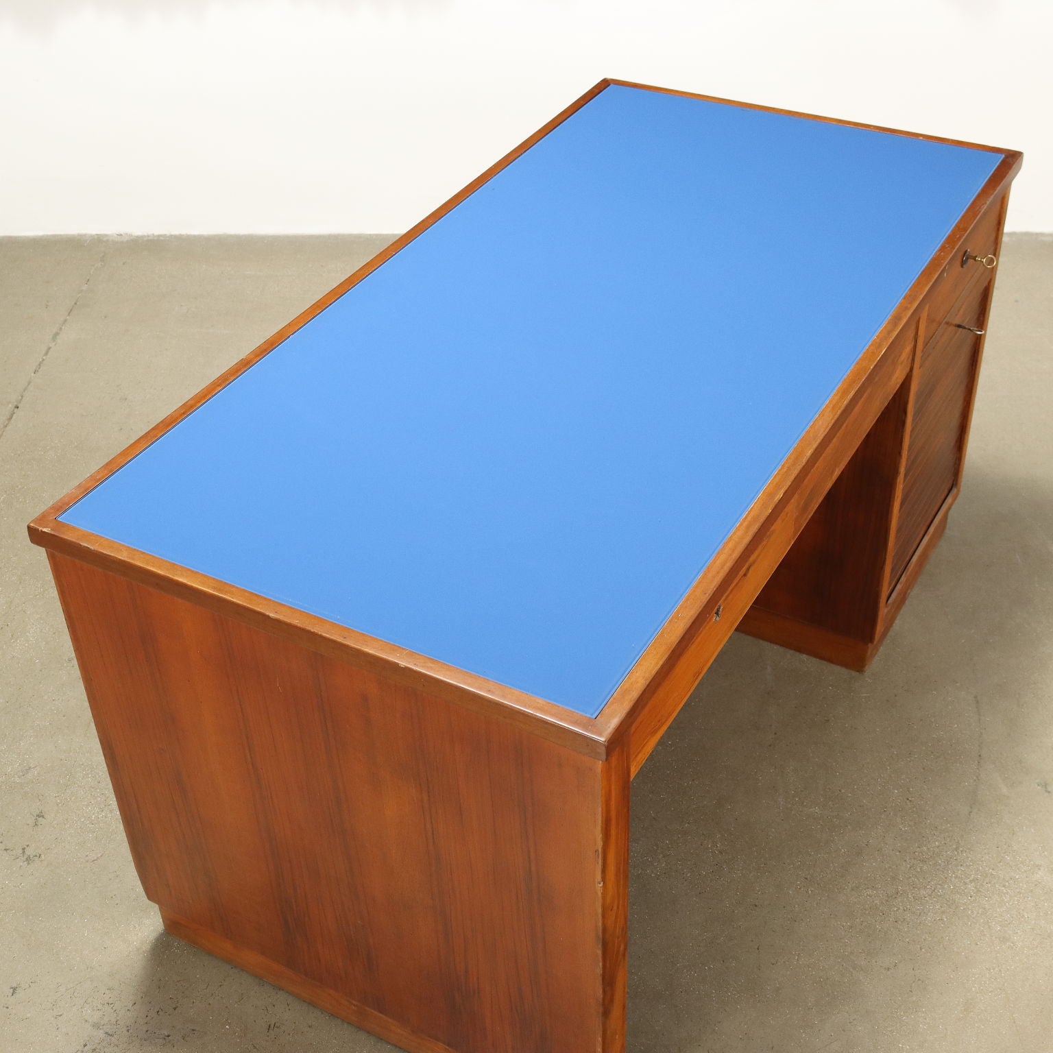  | Modernism  Tables
