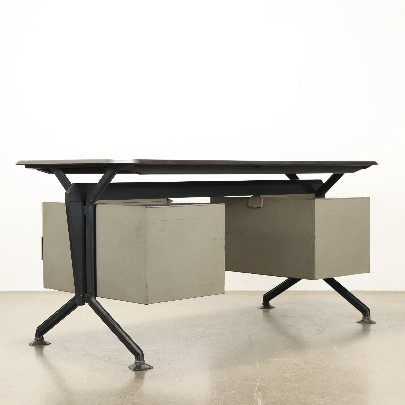  | Modernism  Tables