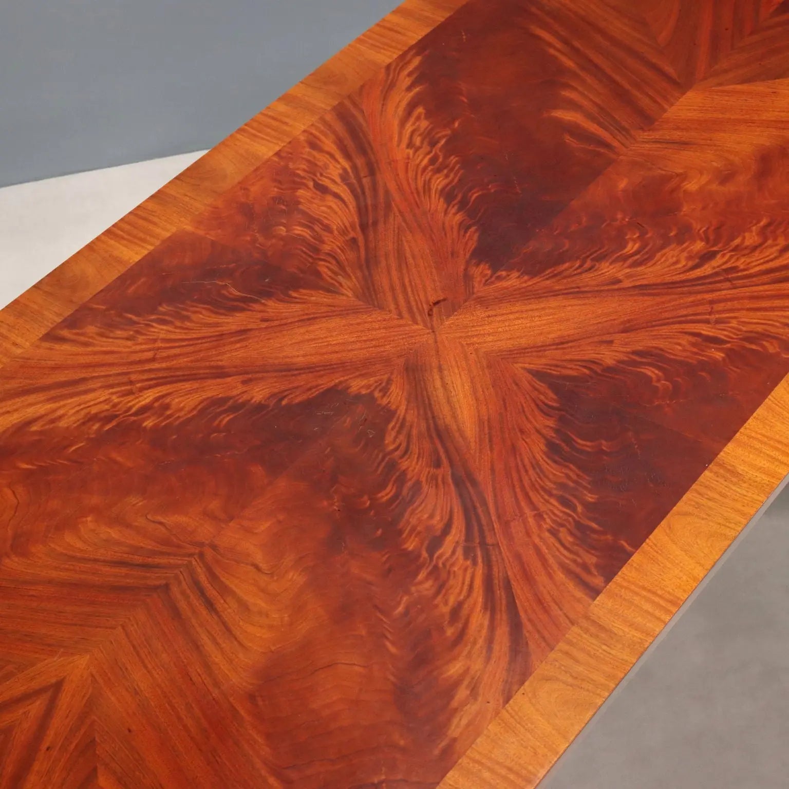 Vintage Table Design Burl Veneer Walnut Italy 1980s | Modernism | Tables