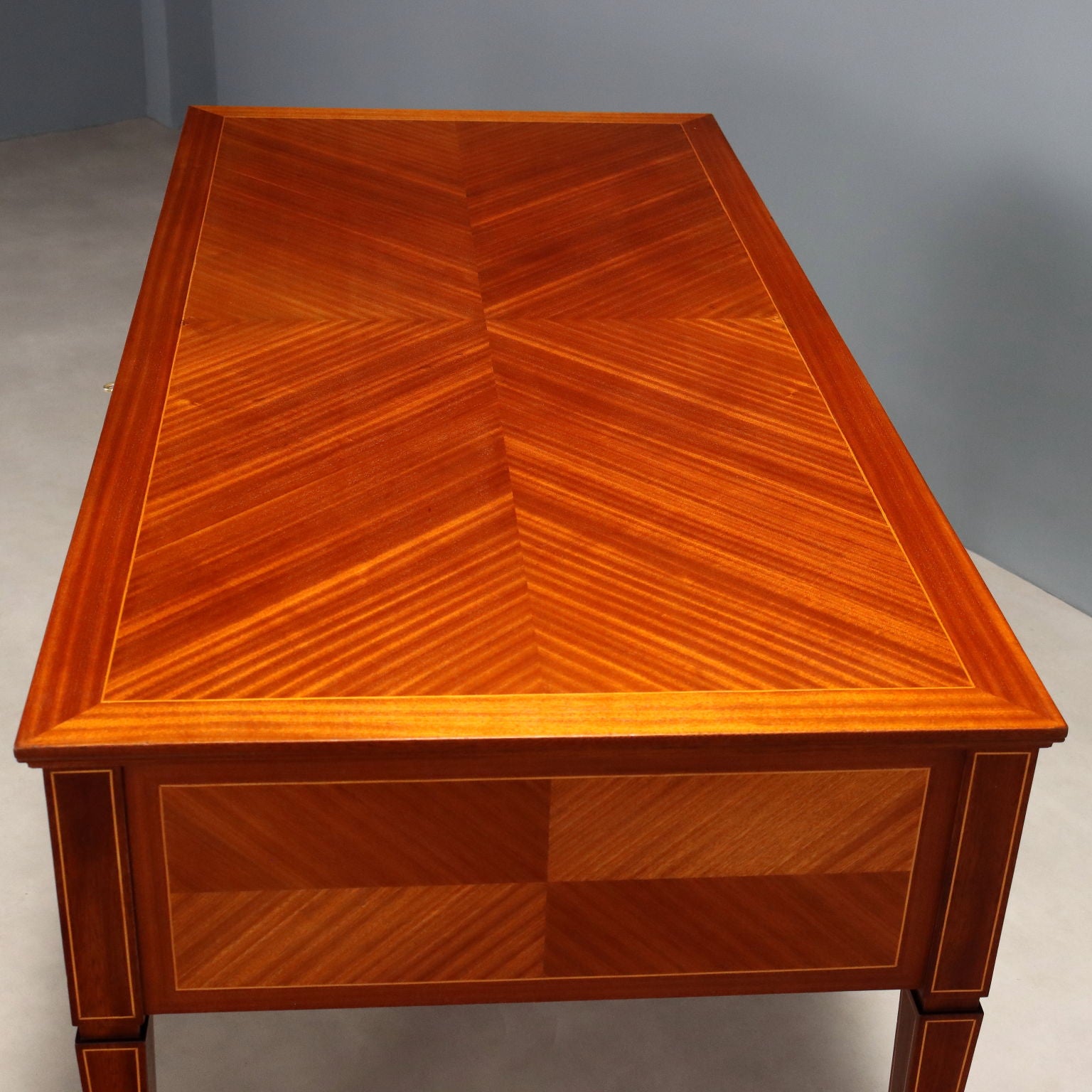  | Modernism  Tables